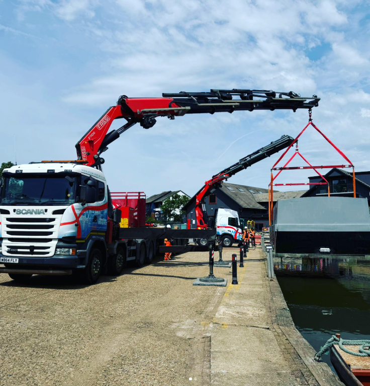 Dual crane contract lift successfully completed in London